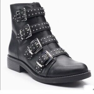 Madden Girl by Steve Madden Twisted Black Boots 9